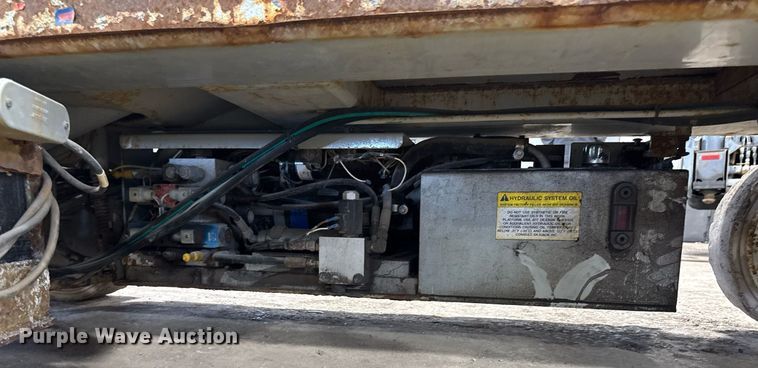 image for item DT0568 2001 Skyjack SJ III 3226 scissor lift