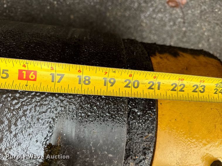 image for item DU3294 Road Widener FH-R skid steer road widener