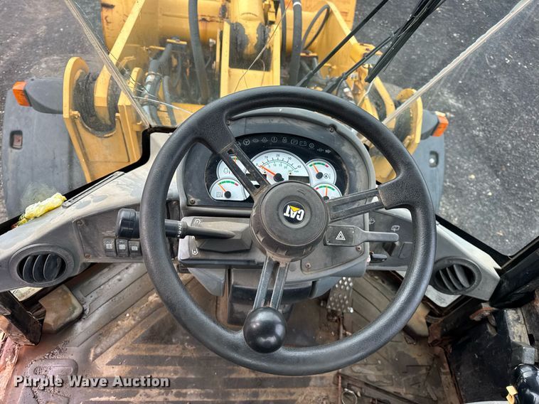 image for item DU3297 2005 Caterpillar 928GZ wheel loader