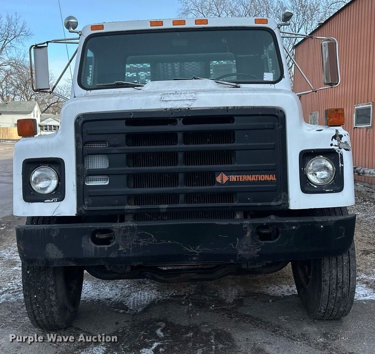 image for item DV0577 1987 International  1954 reel truck