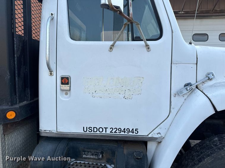 image for item DV0577 1987 International  1954 reel truck