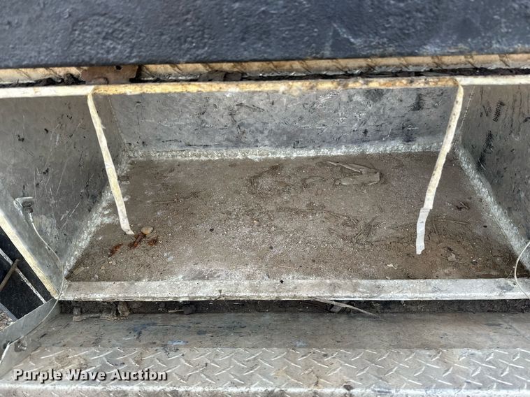 image for item DV0577 1987 International  1954 reel truck