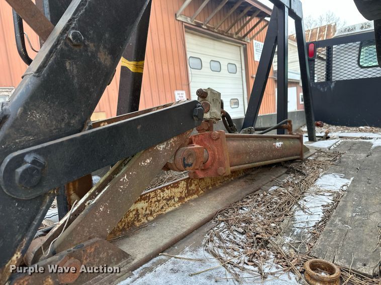 image for item DV0577 1987 International  1954 reel truck