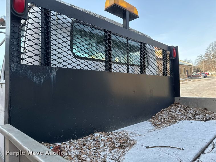 image for item DV0577 1987 International  1954 reel truck