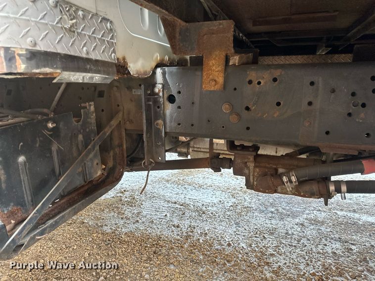 image for item DV0577 1987 International  1954 reel truck