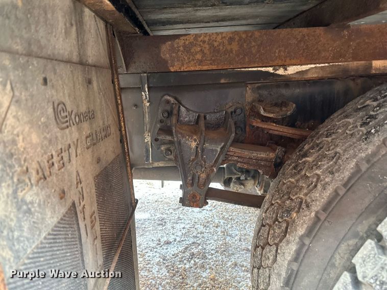 image for item DV0577 1987 International  1954 reel truck