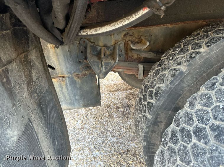 image for item DV0577 1987 International  1954 reel truck