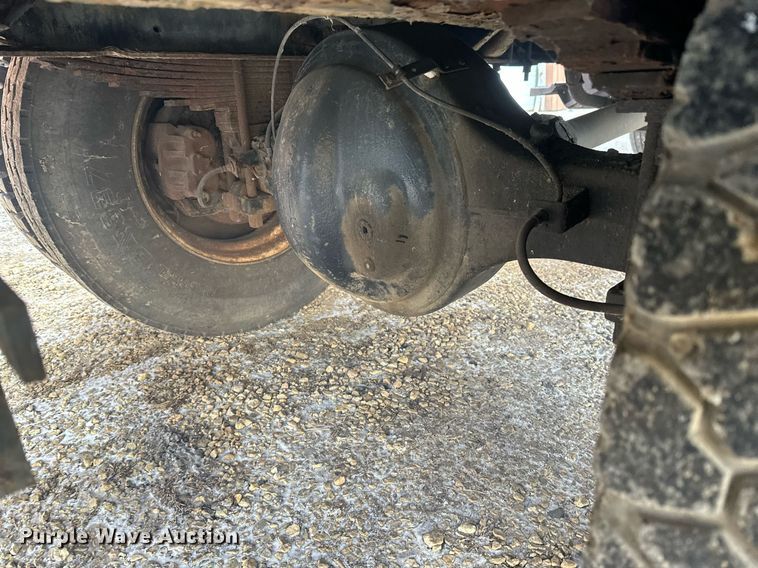 image for item DV0577 1987 International  1954 reel truck