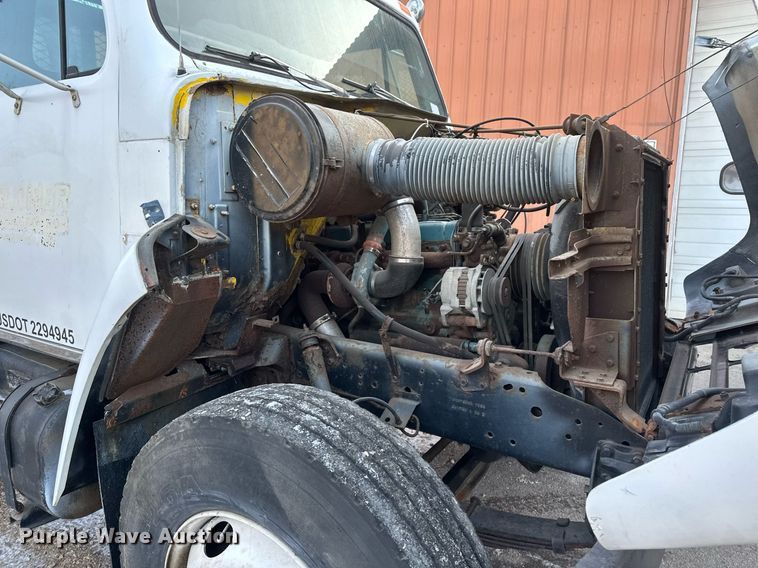 image for item DV0577 1987 International  1954 reel truck