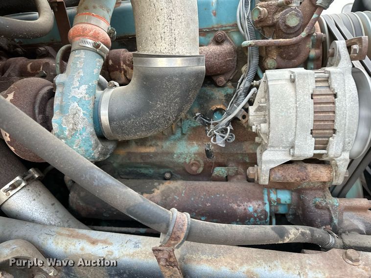 image for item DV0577 1987 International  1954 reel truck