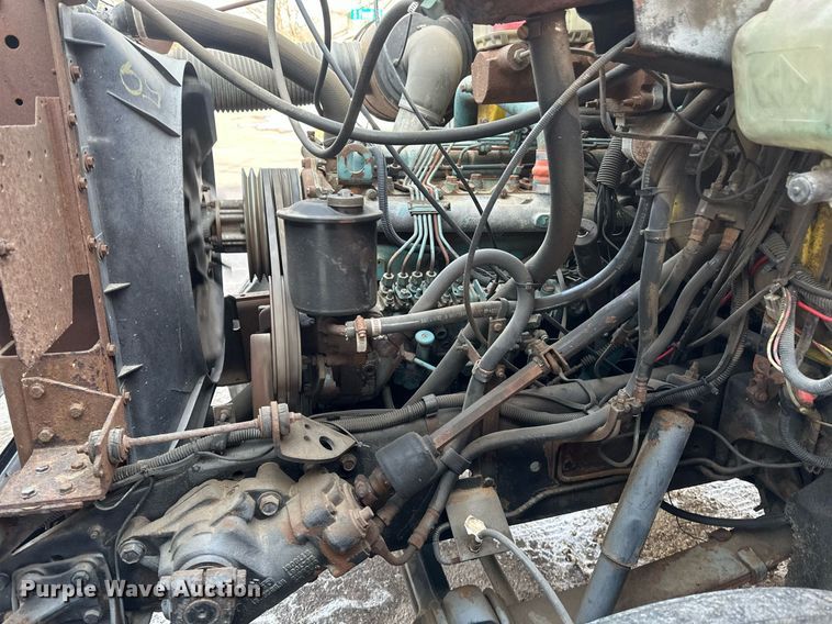 image for item DV0577 1987 International  1954 reel truck