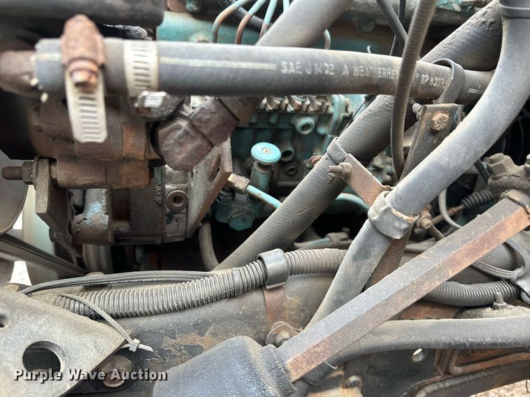 image for item DV0577 1987 International  1954 reel truck