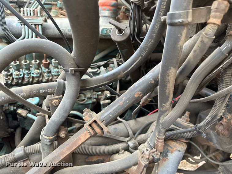 image for item DV0577 1987 International  1954 reel truck