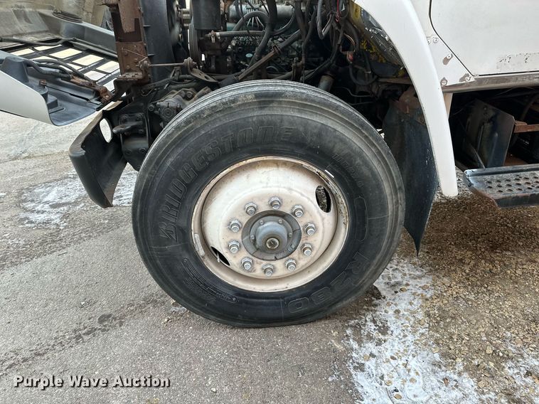 image for item DV0577 1987 International  1954 reel truck