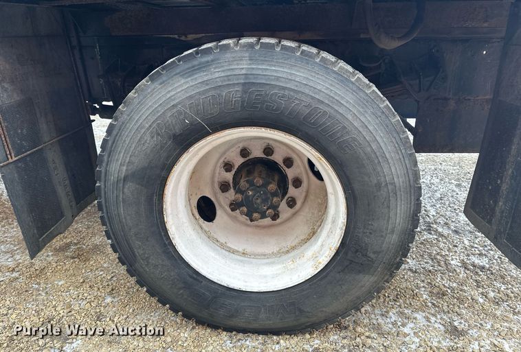 image for item DV0577 1987 International  1954 reel truck