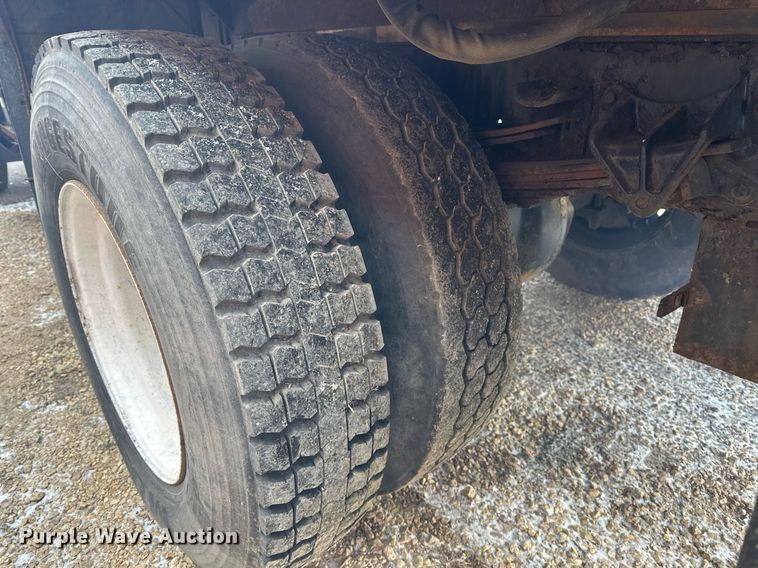 image for item DV0577 1987 International  1954 reel truck