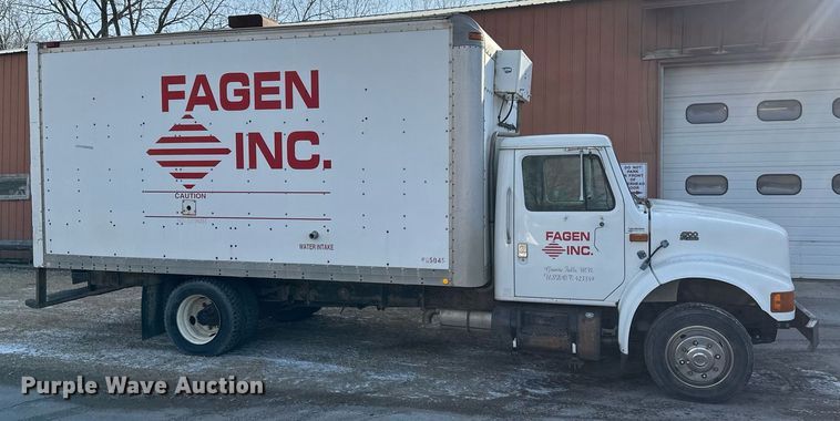 image for item DV0578 2000 International  4700 refrigerated delivery truck