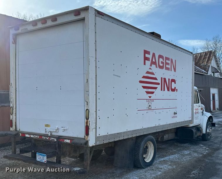 image for item DV0578 2000 International  4700 refrigerated delivery truck