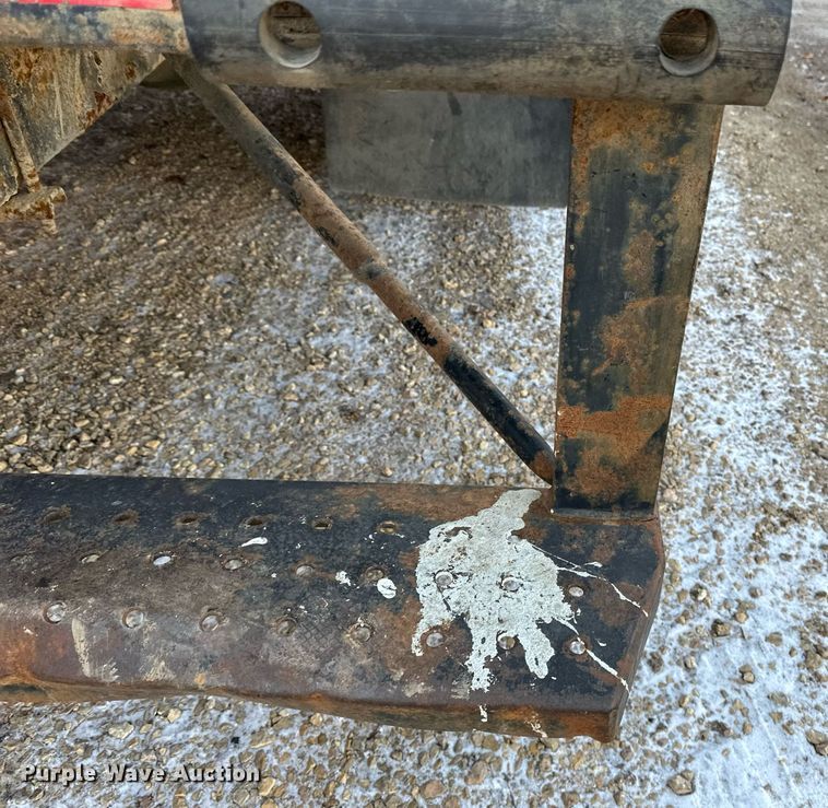 image for item DV0578 2000 International  4700 refrigerated delivery truck