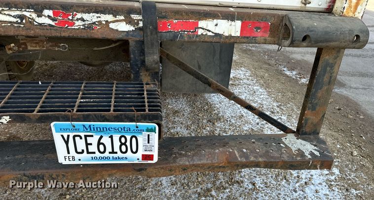 image for item DV0578 2000 International  4700 refrigerated delivery truck