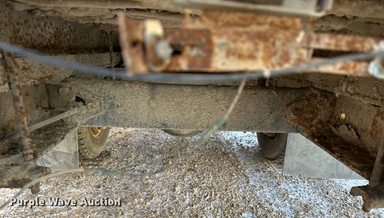 image for item DV0578 2000 International  4700 refrigerated delivery truck