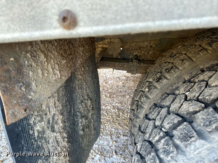 image for item DV0578 2000 International  4700 refrigerated delivery truck