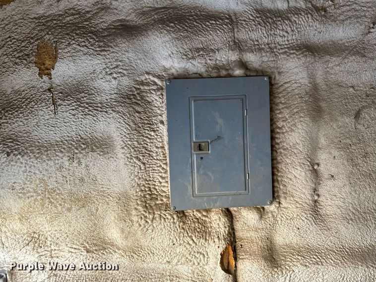 image for item DV0578 2000 International  4700 refrigerated delivery truck