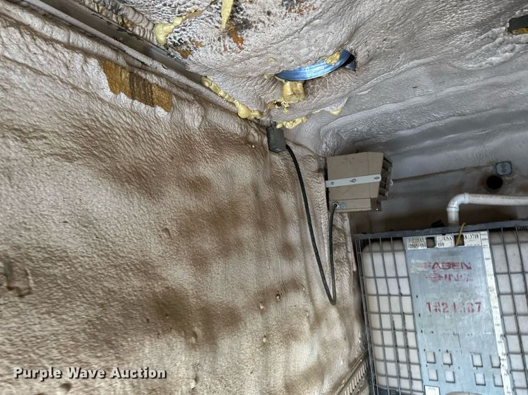 image for item DV0578 2000 International  4700 refrigerated delivery truck