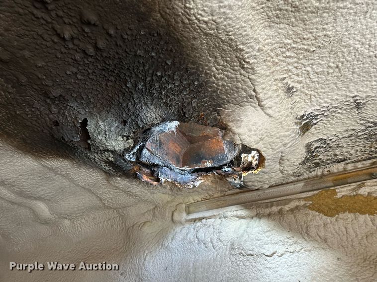 image for item DV0578 2000 International  4700 refrigerated delivery truck