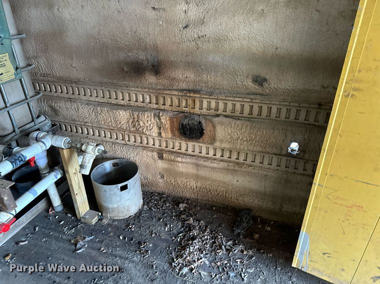 image for item DV0578 2000 International  4700 refrigerated delivery truck