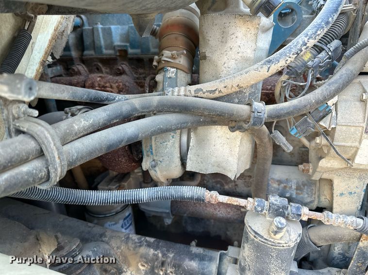 image for item DV0578 2000 International  4700 refrigerated delivery truck