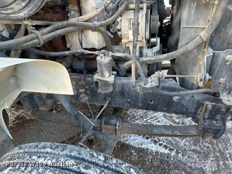 image for item DV0578 2000 International  4700 refrigerated delivery truck