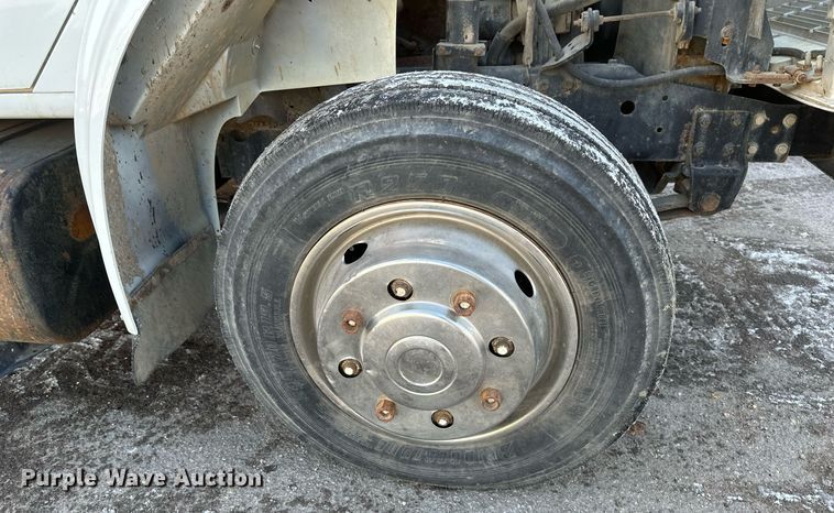 image for item DV0578 2000 International  4700 refrigerated delivery truck