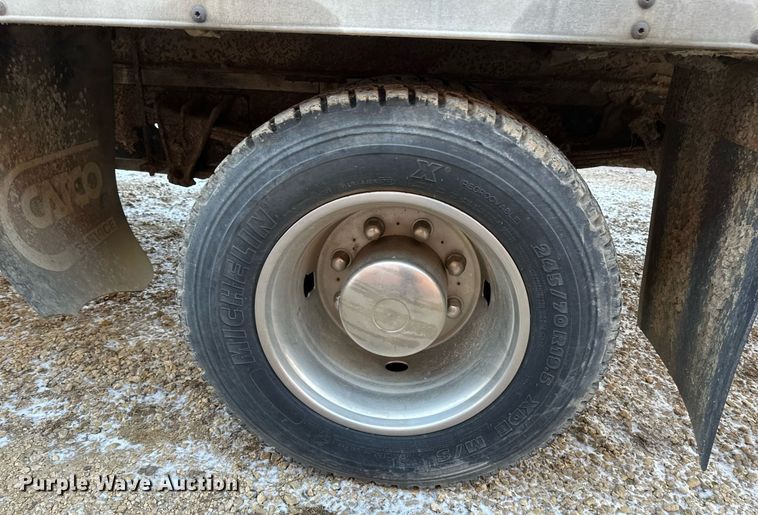 image for item DV0578 2000 International  4700 refrigerated delivery truck