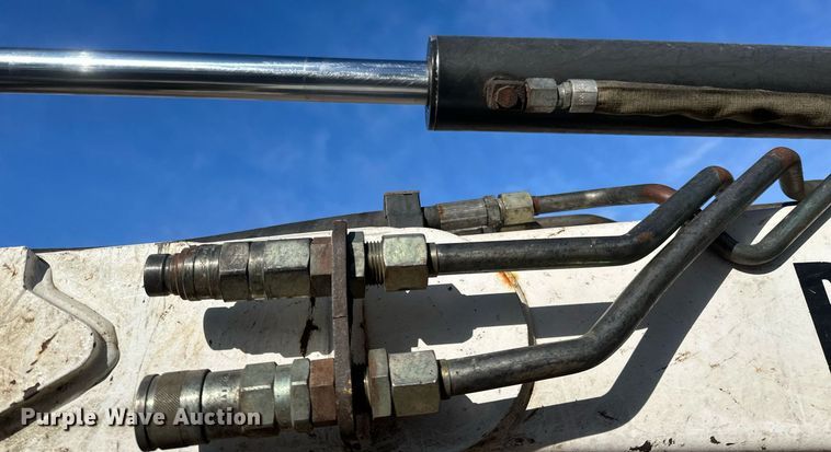 image for item DV0579 2004 Bobcat 334 G mini excavator