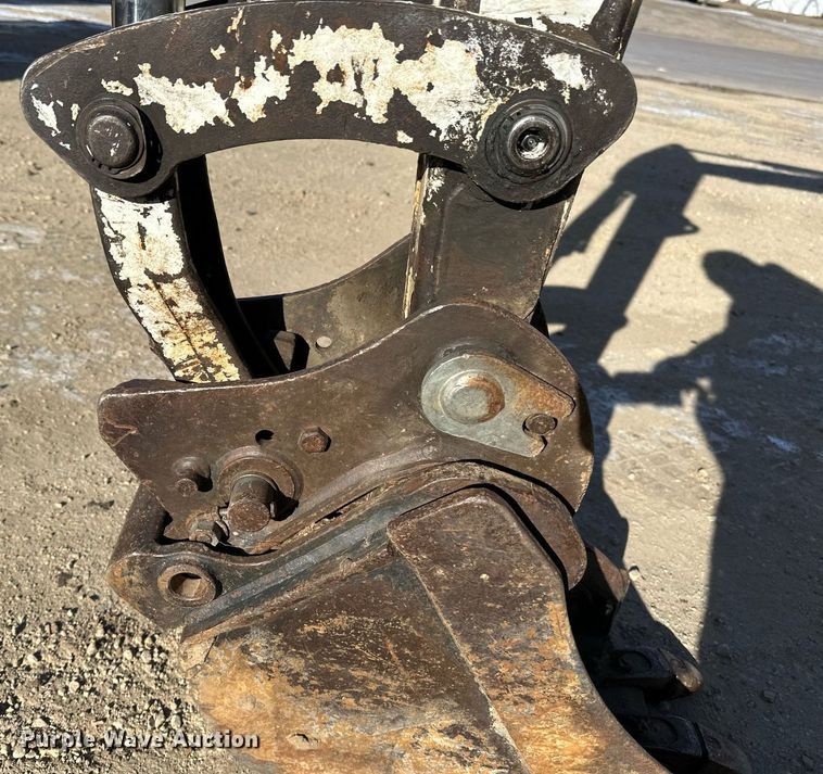 image for item DV0579 2004 Bobcat 334 G mini excavator