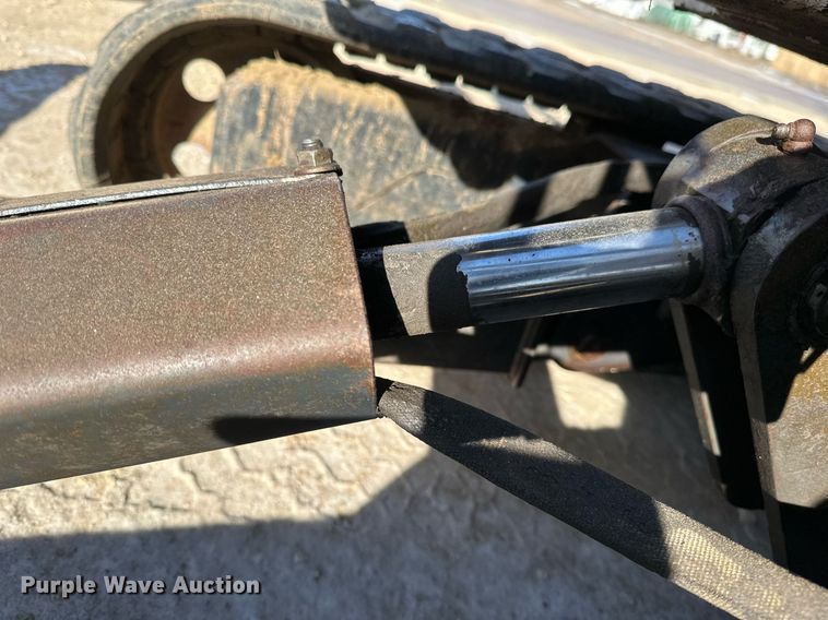 image for item DV0579 2004 Bobcat 334 G mini excavator