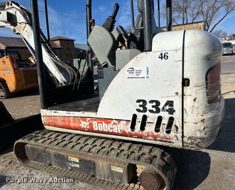 image for item DV0579 2004 Bobcat 334 G mini excavator