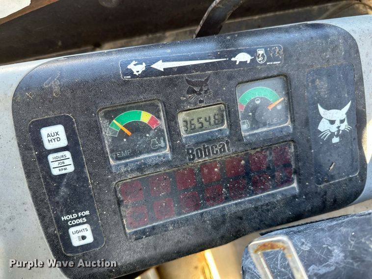 image for item DV0579 2004 Bobcat 334 G mini excavator