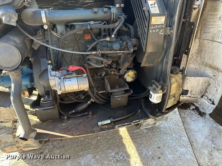 image for item DV0579 2004 Bobcat 334 G mini excavator