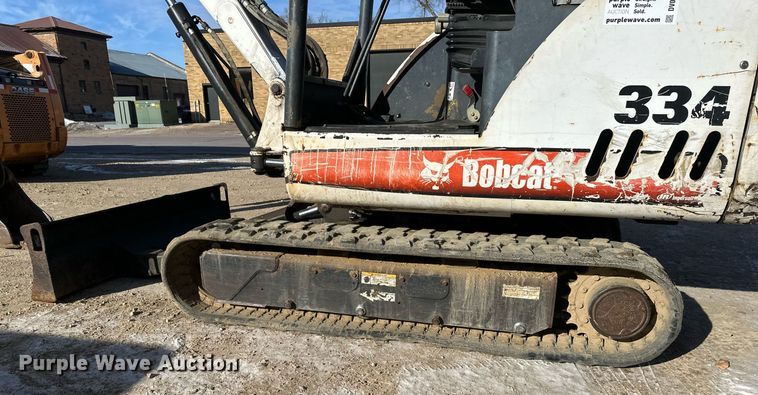 image for item DV0579 2004 Bobcat 334 G mini excavator