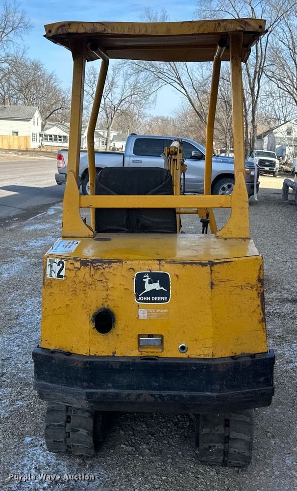 image for item DV0580 1992 John Deere 15 mini excavator