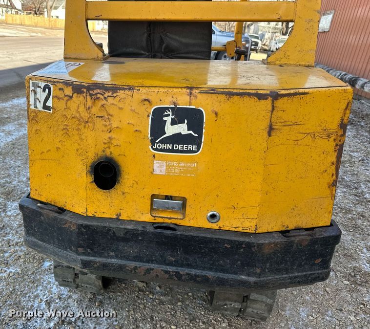 image for item DV0580 1992 John Deere 15 mini excavator