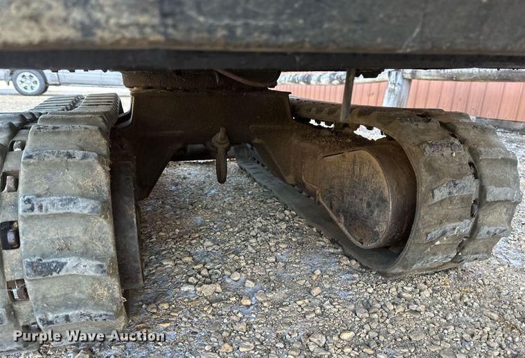 image for item DV0580 1992 John Deere 15 mini excavator