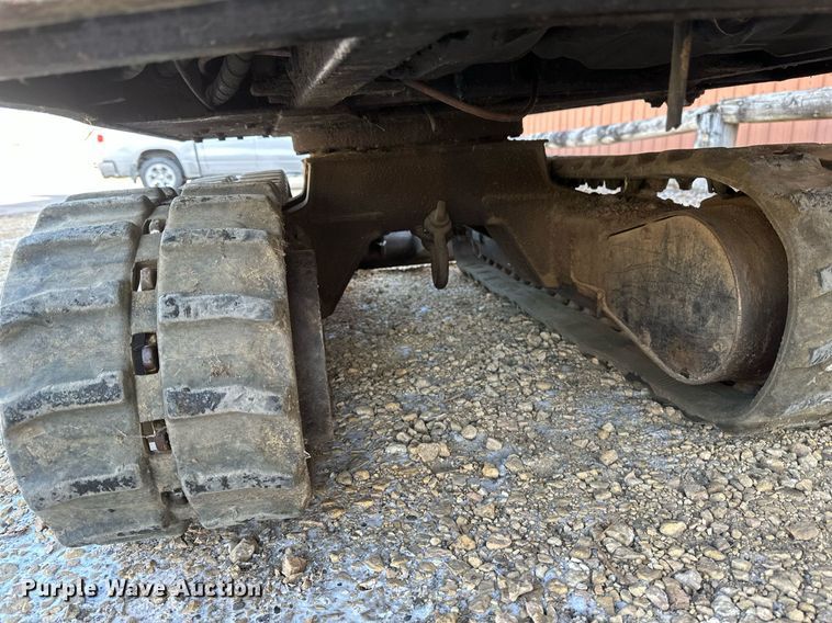 image for item DV0580 1992 John Deere 15 mini excavator