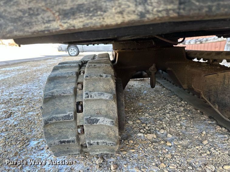 image for item DV0580 1992 John Deere 15 mini excavator