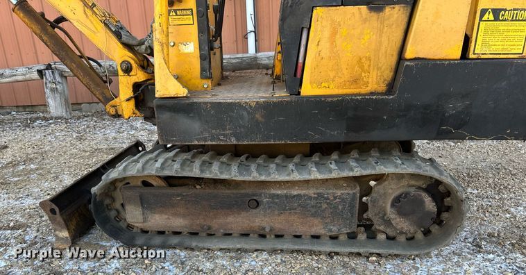 image for item DV0580 1992 John Deere 15 mini excavator
