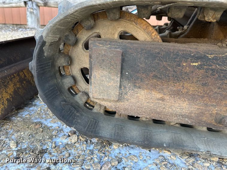 image for item DV0580 1992 John Deere 15 mini excavator