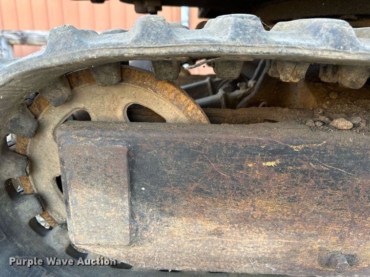 image for item DV0580 1992 John Deere 15 mini excavator