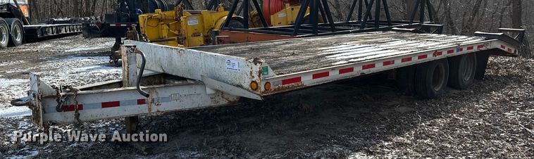 image for item DV0582 1993 Redi Haul equipment trailer